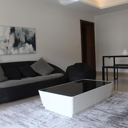 Stunning 2 Bdr Apt With Garden In Cairo Festival City Apartment Ngoại thất bức ảnh